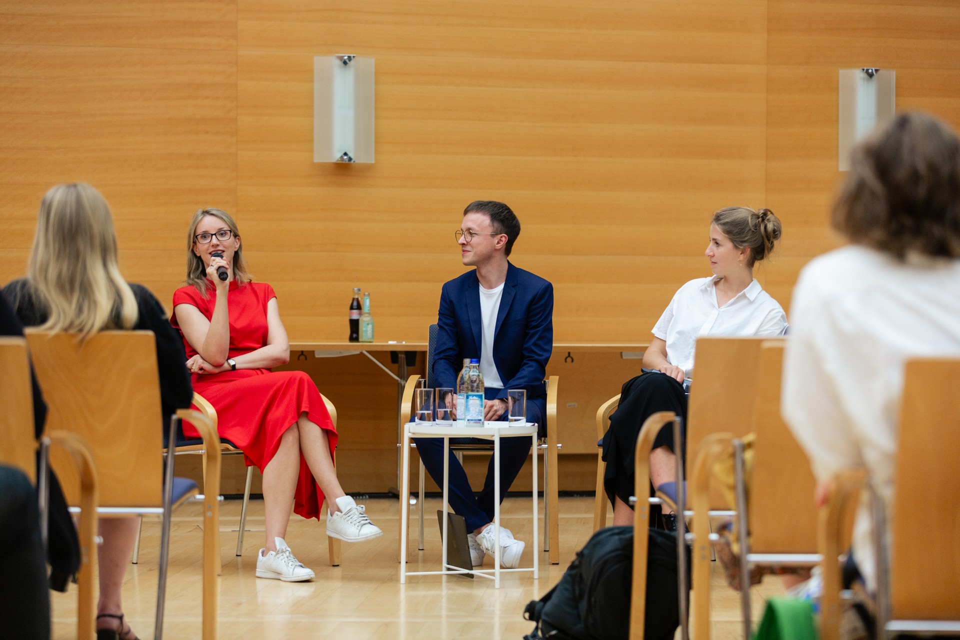 Podiumsgespräch bei einem Kaminabend